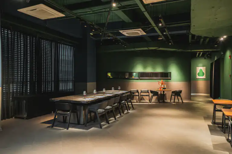 cosy dining table lighting